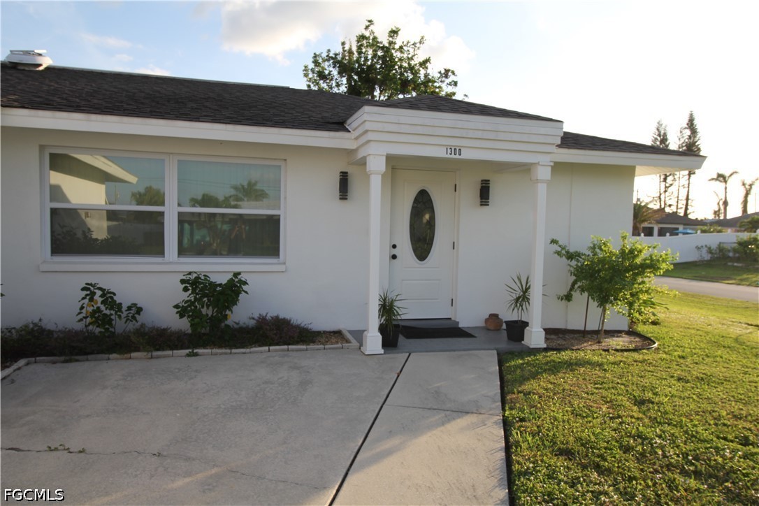 3 Bed SingleFamilyResidence for Sale in Cape Coral, photo 4