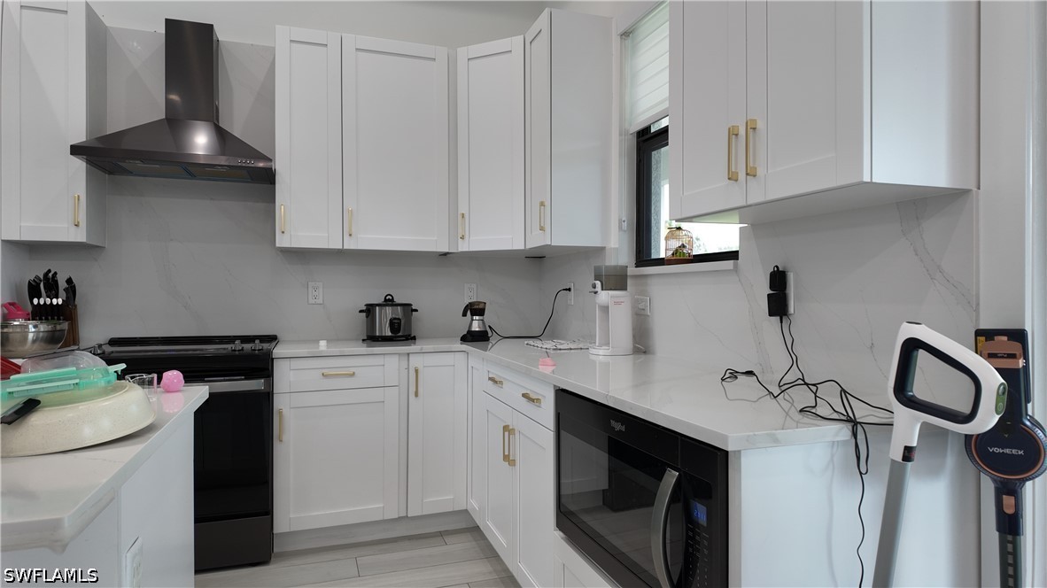 3 Bed SingleFamilyResidence for Sale in Naples, photo 4