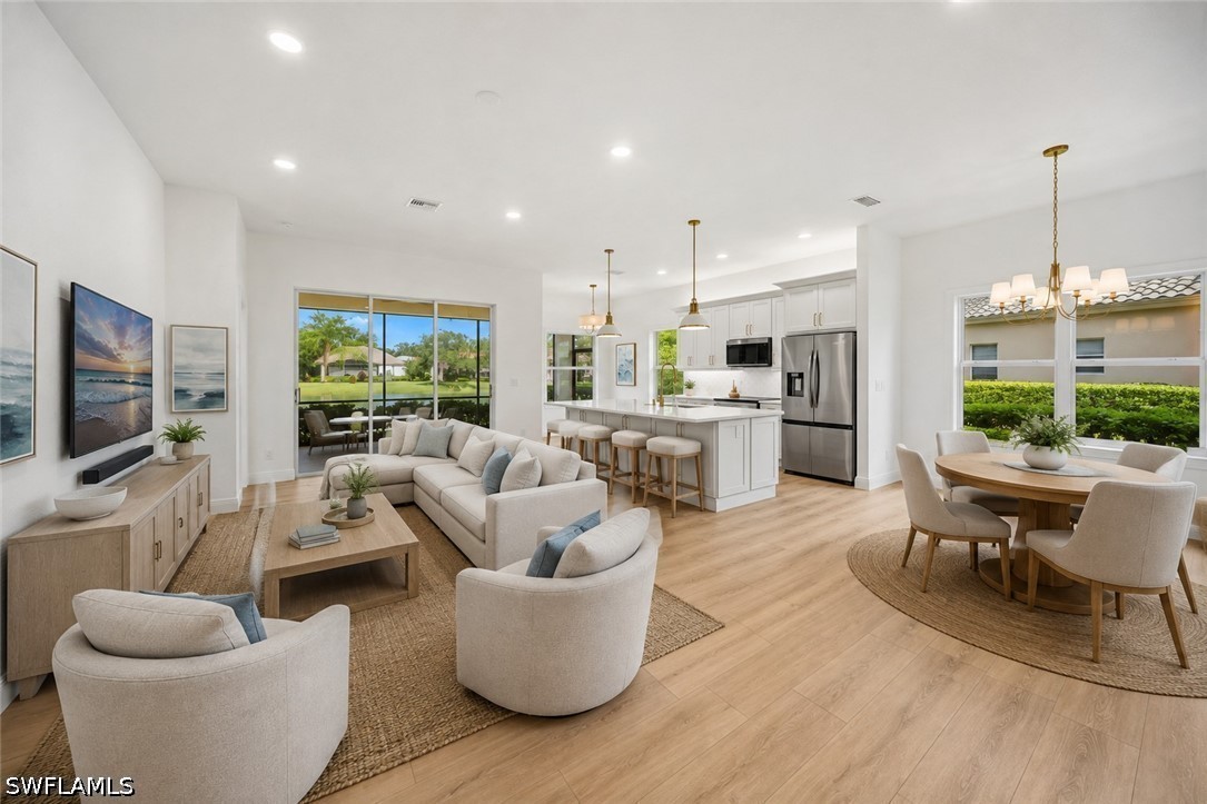 4 Bed Waterfront Home for Sale in Naples, photo 4