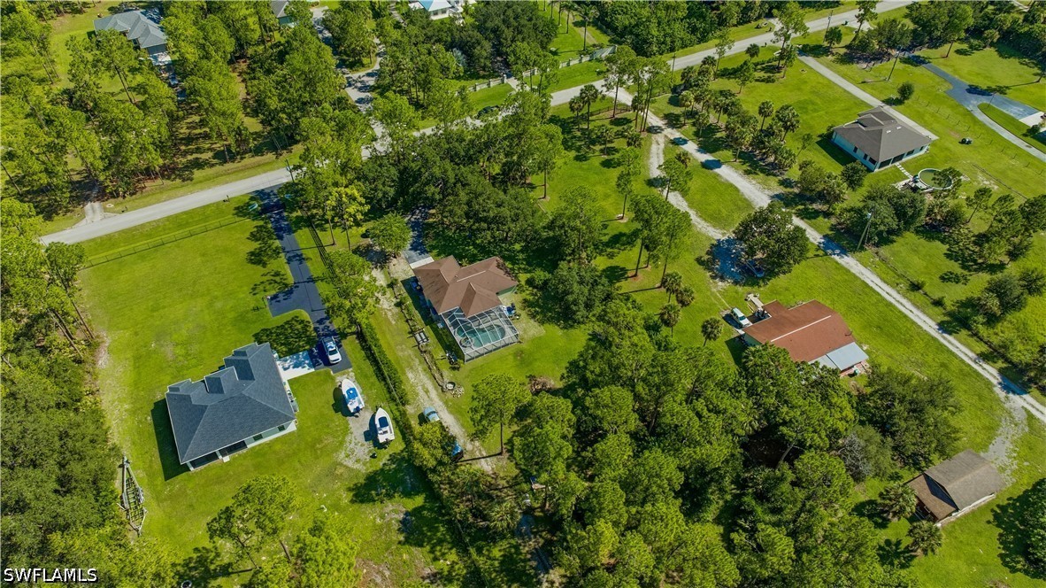 3 Bed Pool Home for Sale in Naples, photo 4