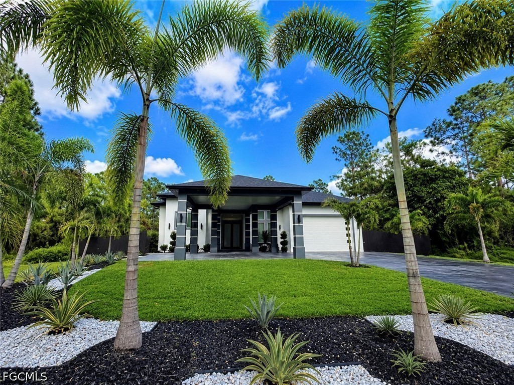 4 Bed SingleFamilyResidence for Sale in Lehigh Acres, photo 4