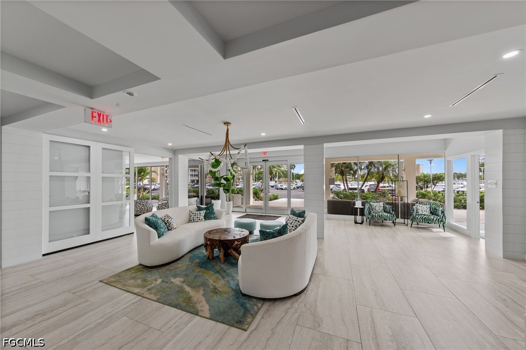 Condominium for Sale in Vanderbilt Towers, photo 4