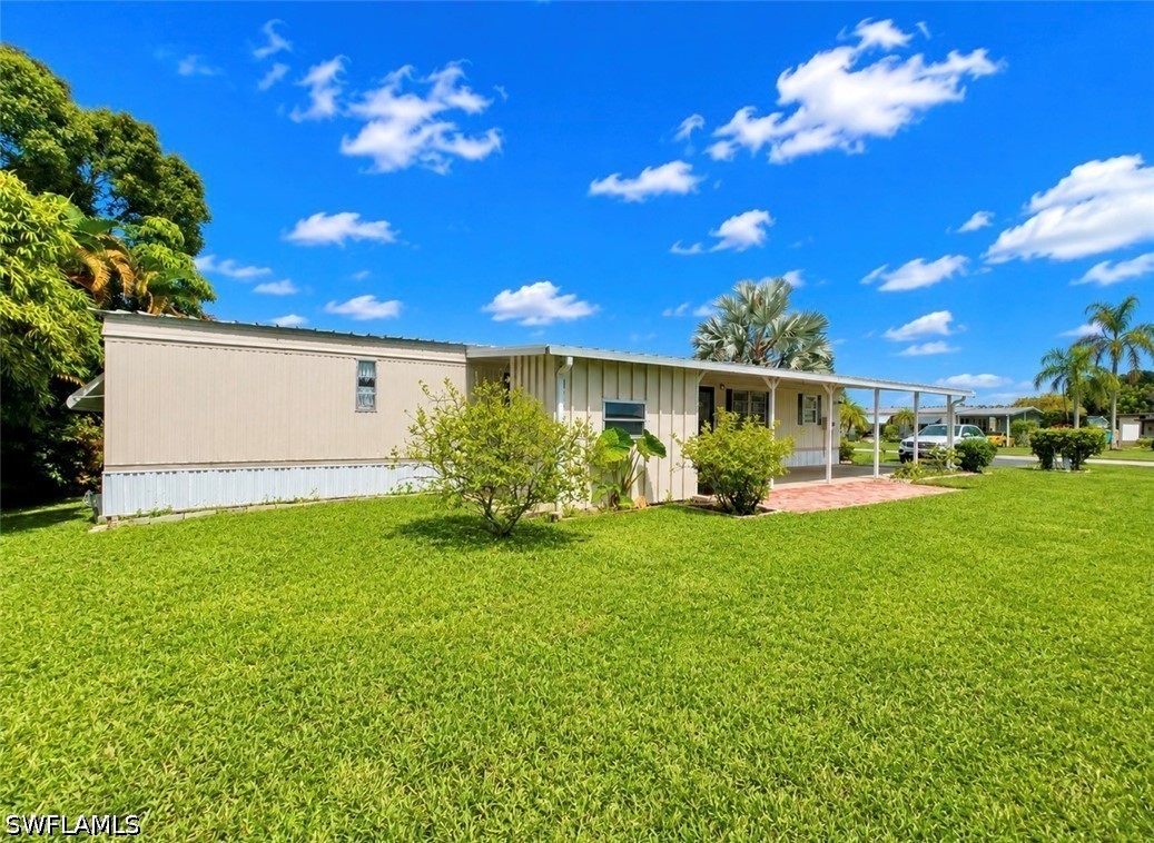 2 Bed ManufacturedHome for Sale in Naples, photo 4