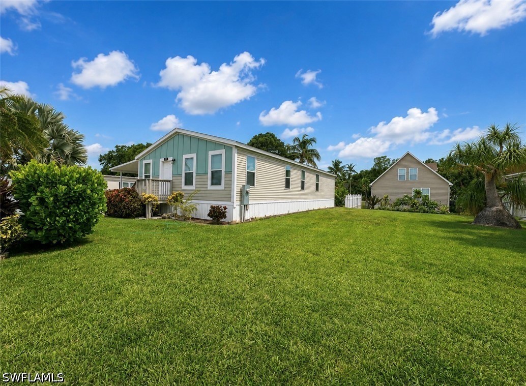 3 Bed ManufacturedHome for Sale in Naples, photo 4