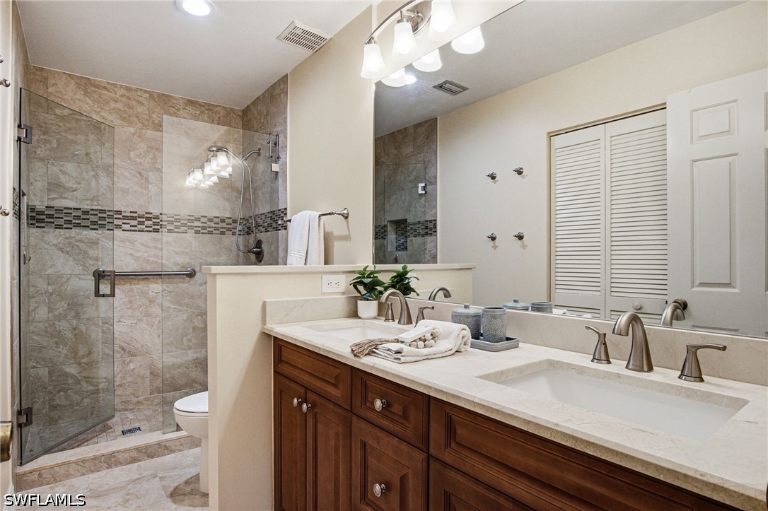 2 Bed Pool Home for Sale in Foxwood, photo 4