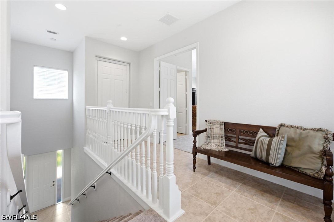 3 Bed Waterfront Home for Sale in Hawthorne, photo 4