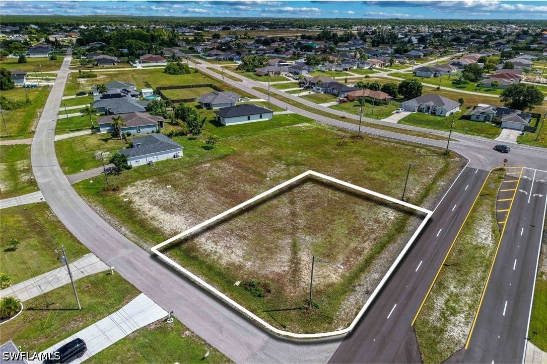 Residential for Sale in Cape Coral, photo 4