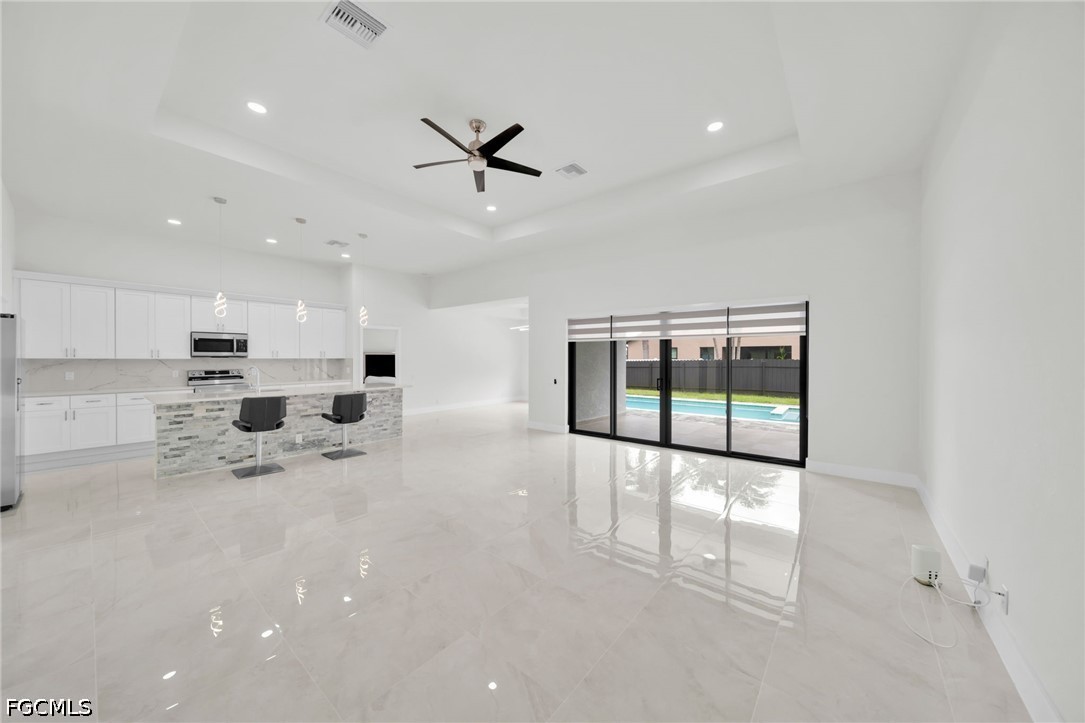 4 Bed Pool Home for Sale in Cape Coral, photo 4