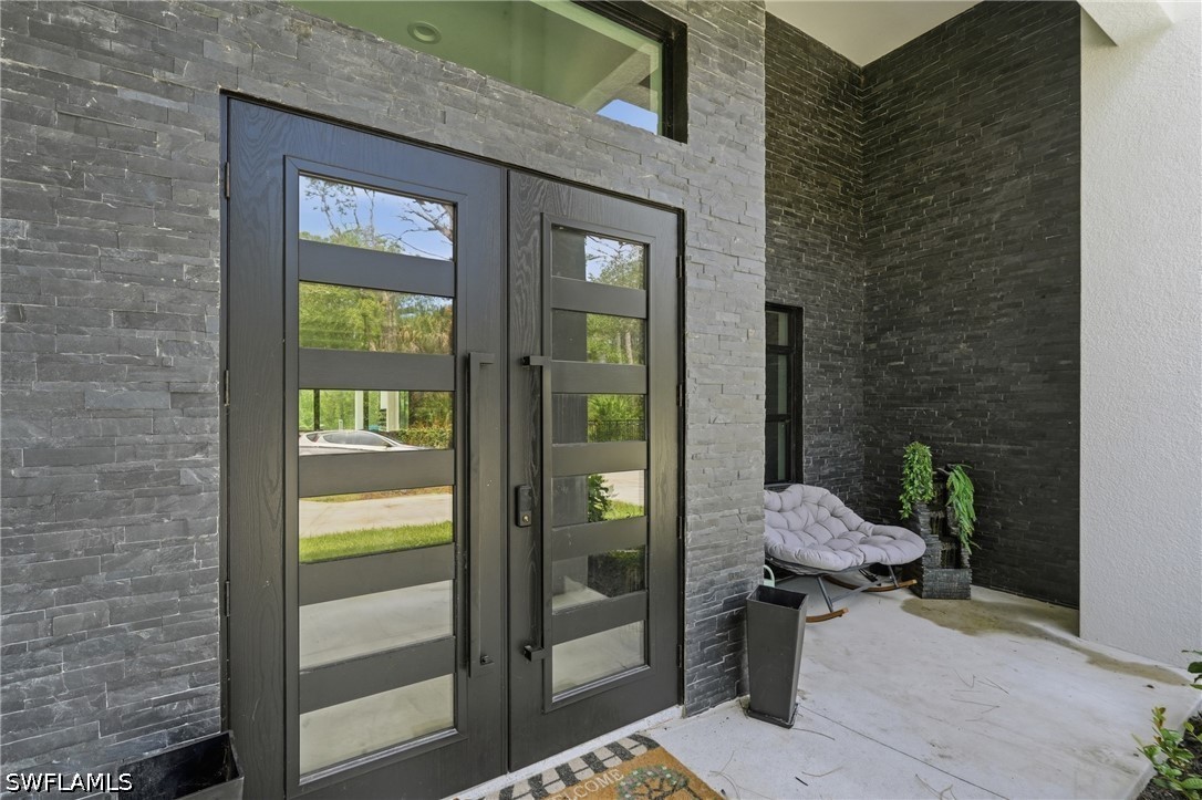 5 Bed Pool Home for Sale in North Port, photo 4