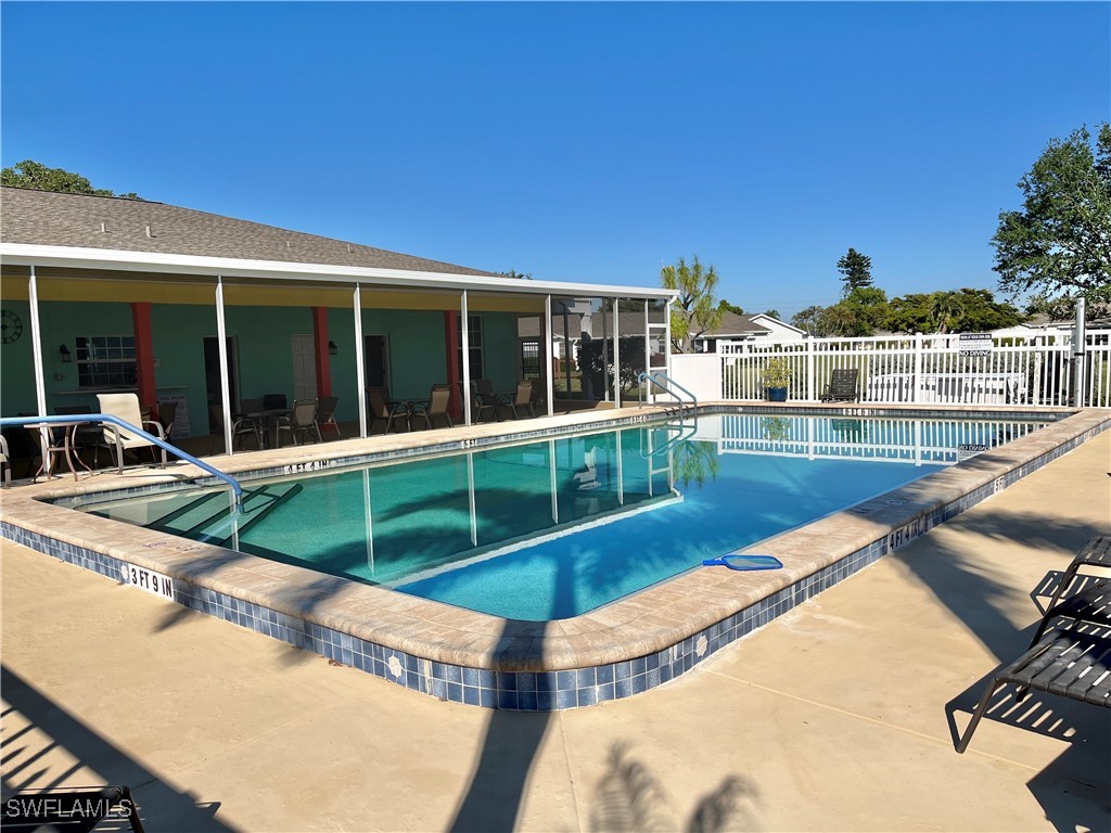 2 Bed Attached for Sale in Fort Myers, photo 31