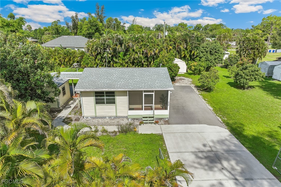 2 Bed SingleFamilyResidence for Sale in Fort Myers, photo 31