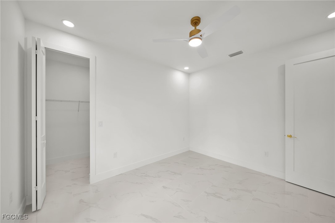 4 Bed SingleFamilyResidence for Sale in Lehigh Acres, photo 31