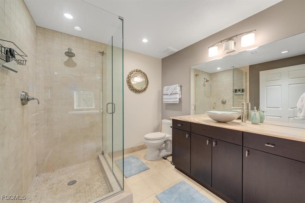 3 Bed Pool Home for Sale in Castaway Estates, photo 31