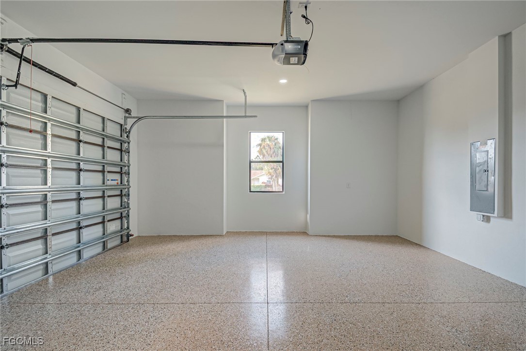3 Bed SingleFamilyResidence for Sale in Lehigh Acres, photo 31
