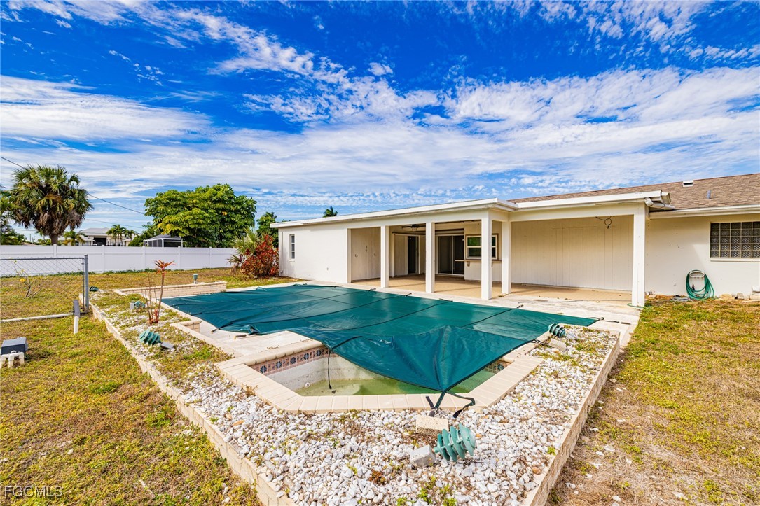 3 Bed Pool Home for Sale in Cape Coral, photo 31