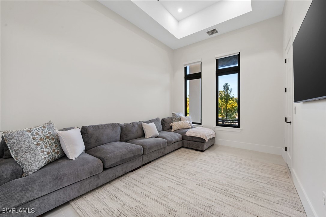 4 Bed SingleFamilyResidence for Sale in Naples, photo 31