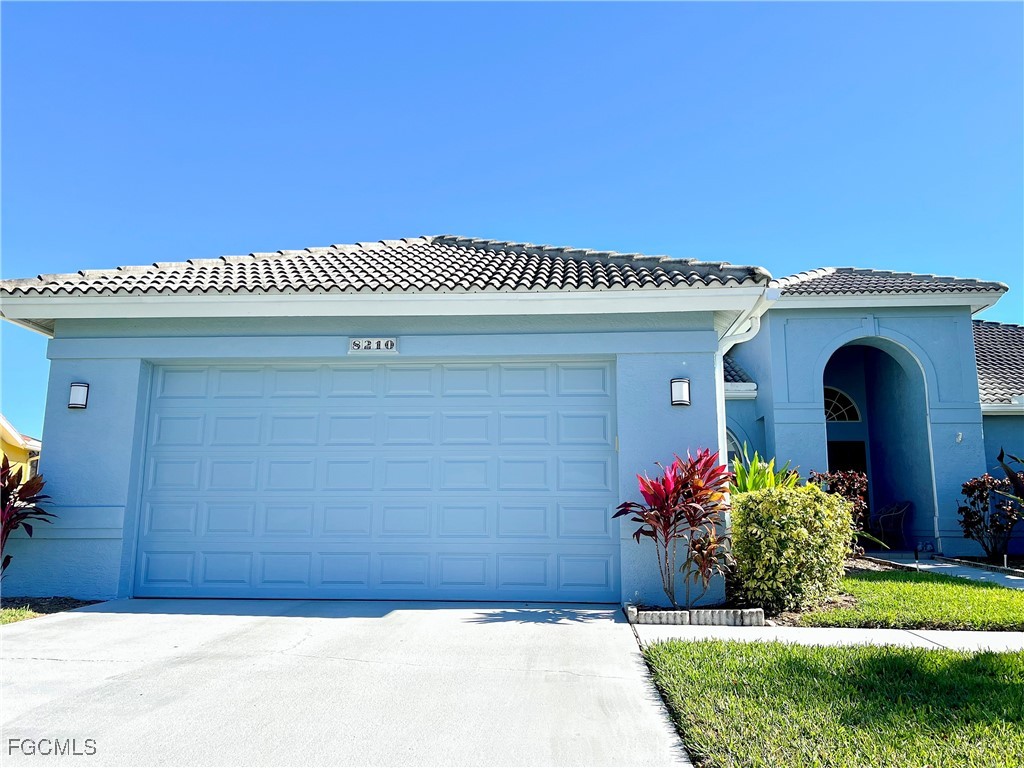 3 Bed Waterfront Home for Sale in Fort Myers, photo 31