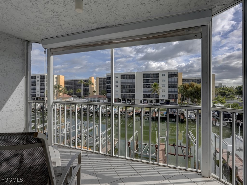 2 Bed Waterfront Home for Sale in Fort Myers Beach, photo 31
