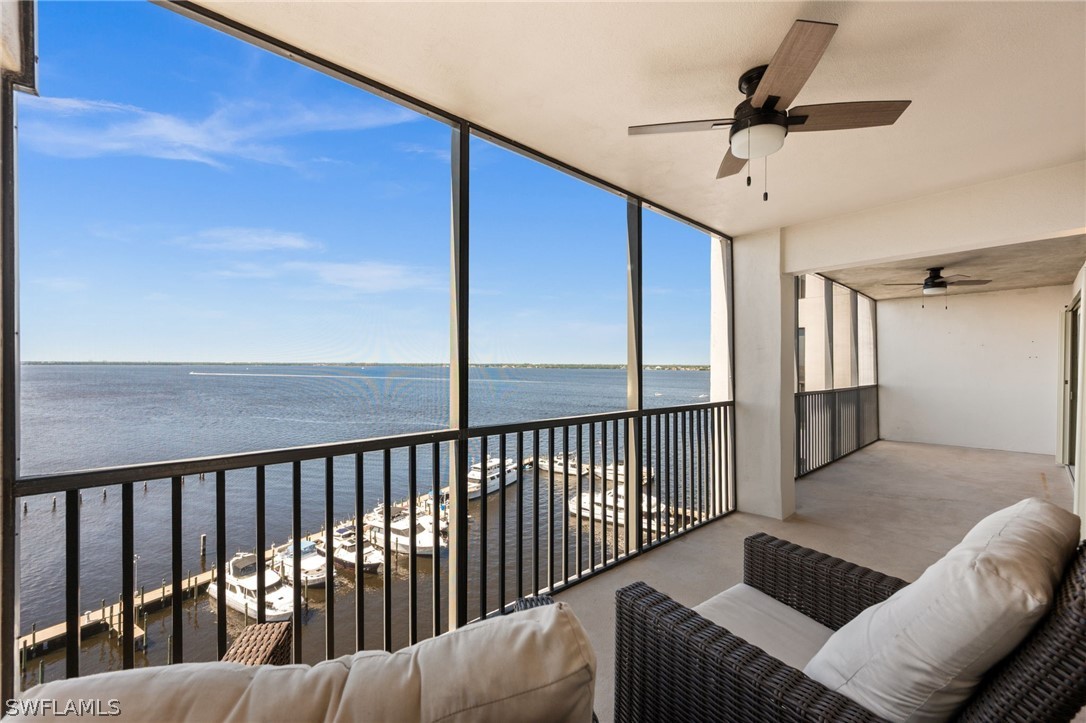 2 Bed Waterfront Home for Sale in Fort Myers, photo 31