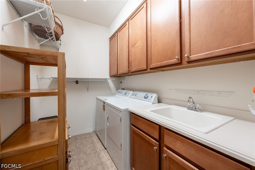 2 Bed Waterfront Home for Sale in Sandoval, photo 31