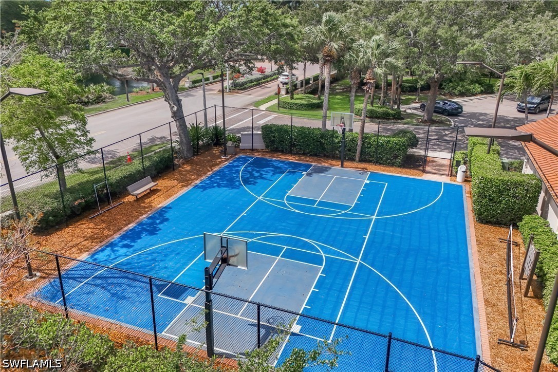 2 Bed SingleFamilyResidence for Sale in Naples, photo 31