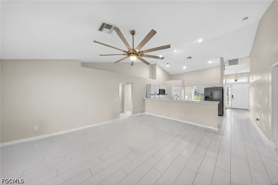 3 Bed SingleFamilyResidence for Sale in Cape Coral, photo 31