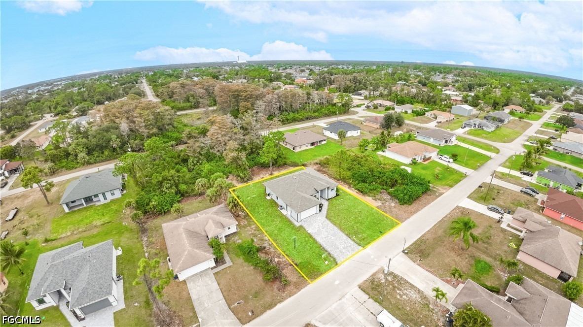 3 Bed SingleFamilyResidence for Sale in Lehigh Acres, photo 31