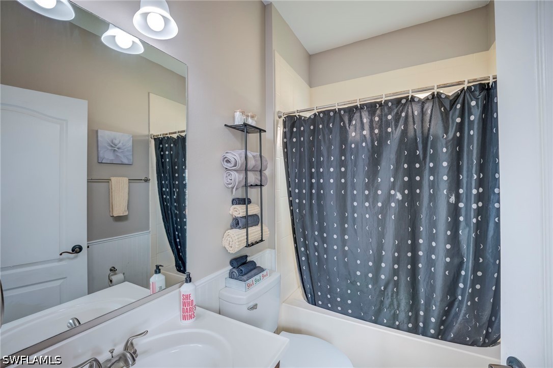 5 Bed Pool Home for Sale in Promenade West, photo 31