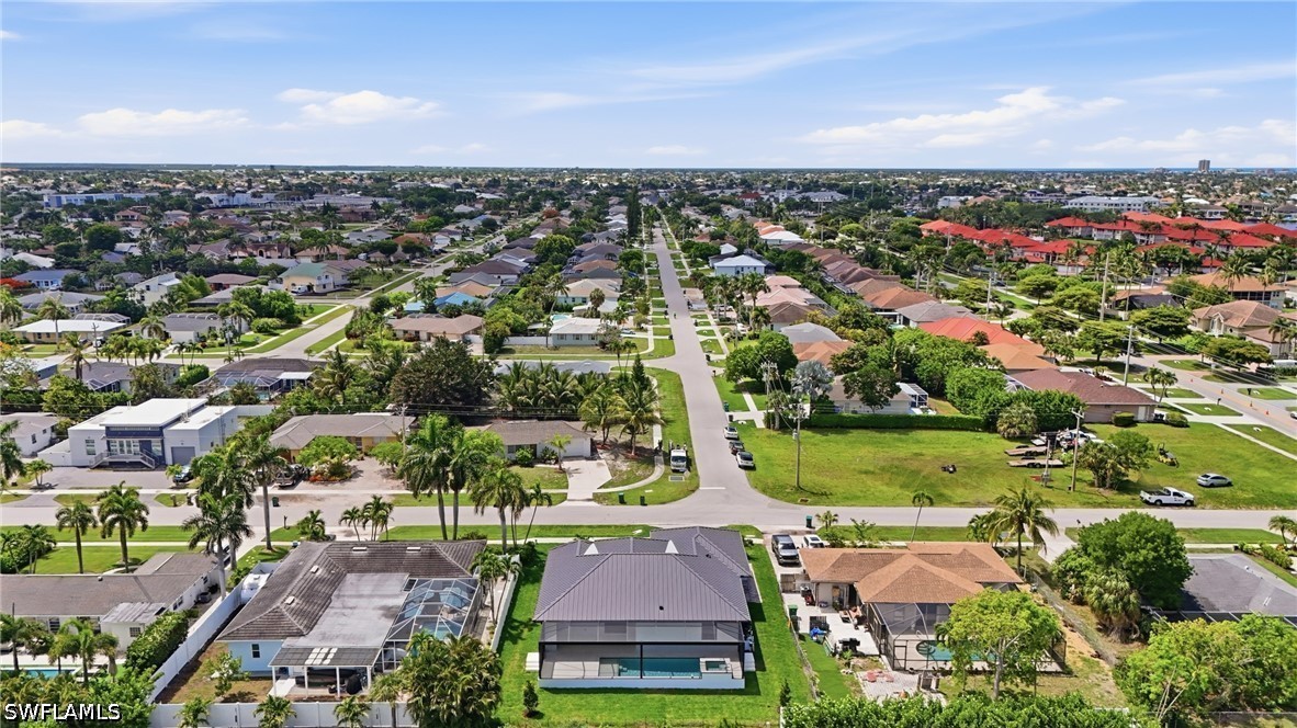 3 Bed Pool Home for Sale in Marco Beach, photo 31