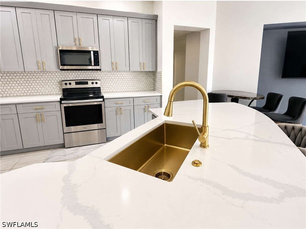 4 Bed SingleFamilyResidence for Sale in Town Lakes, photo 31