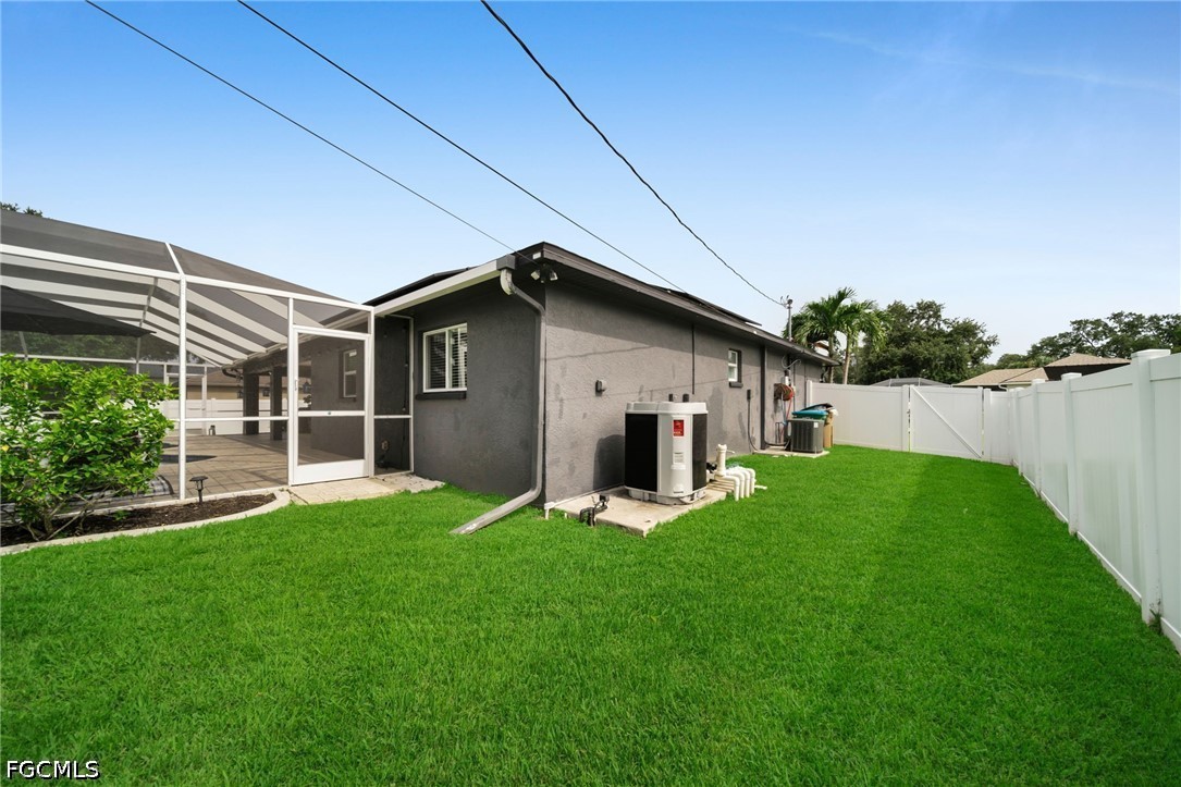 3 Bed Pool Home for Sale in Cape Coral, photo 31