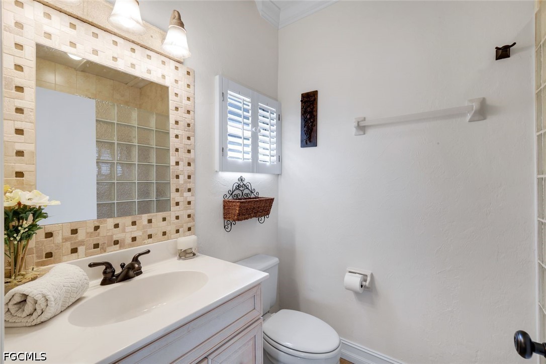 4 Bed Pool Home for Sale in The Forest, photo 31