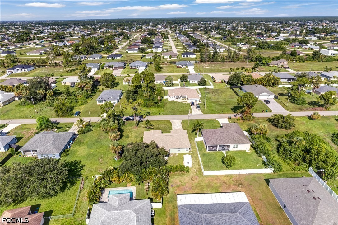 3 Bed SingleFamilyResidence for Sale in Cape Coral, photo 31