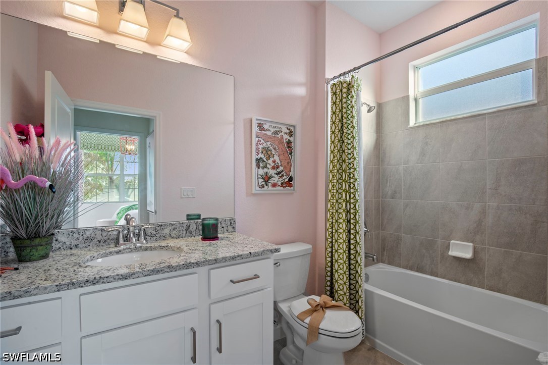 3 Bed Pool Home for Sale in Country Club, photo 31