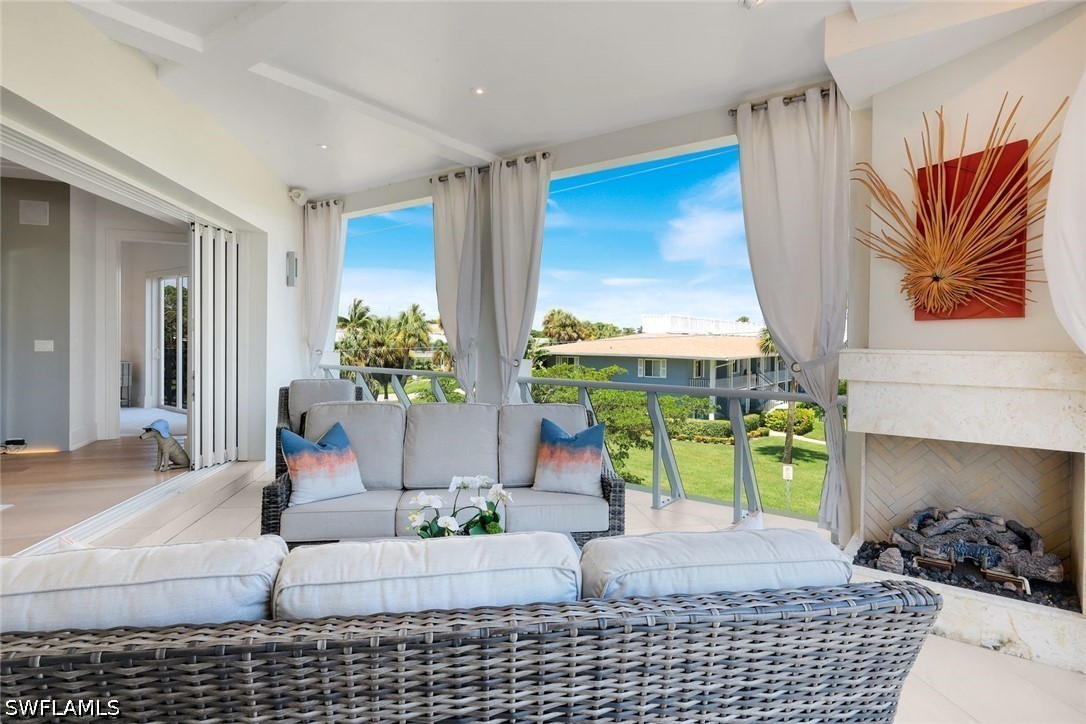 3 Bed Condominium for Sale in 382 Building, photo 31