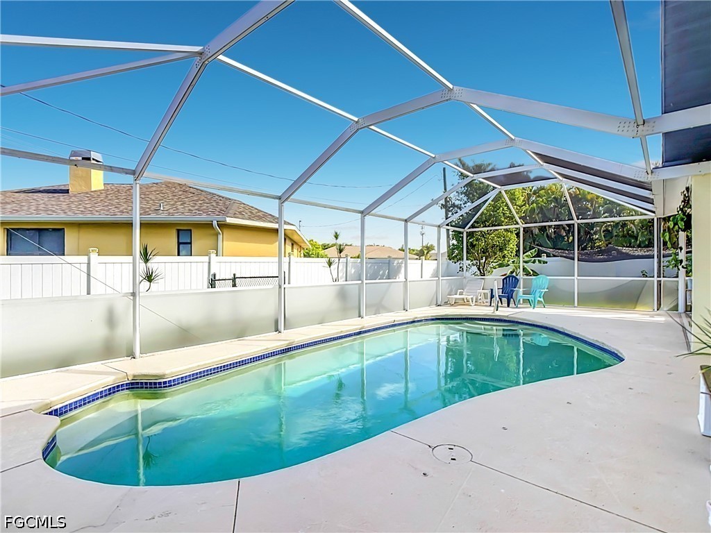 3 Bed Pool Home for Sale in San Carlos Park, photo 31