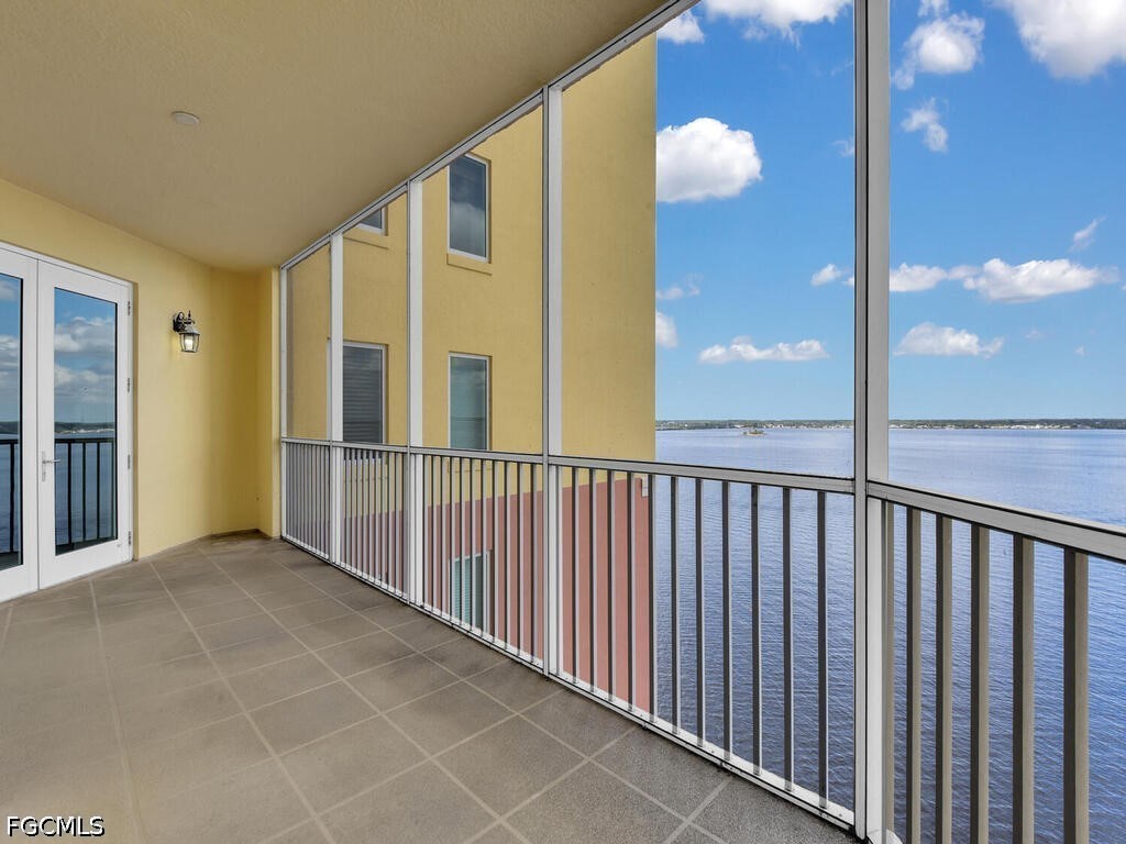 3 Bed Waterfront Home for Sale in St. Tropez, photo 31