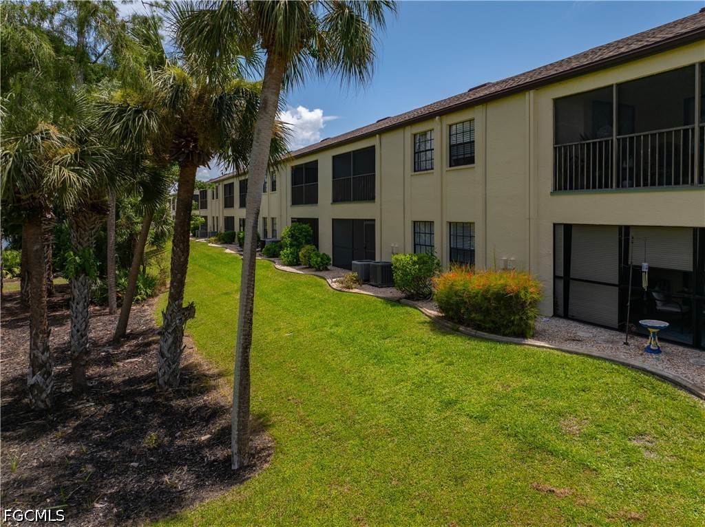 2 Bed Waterfront Home for Sale in Fort Myers, photo 31