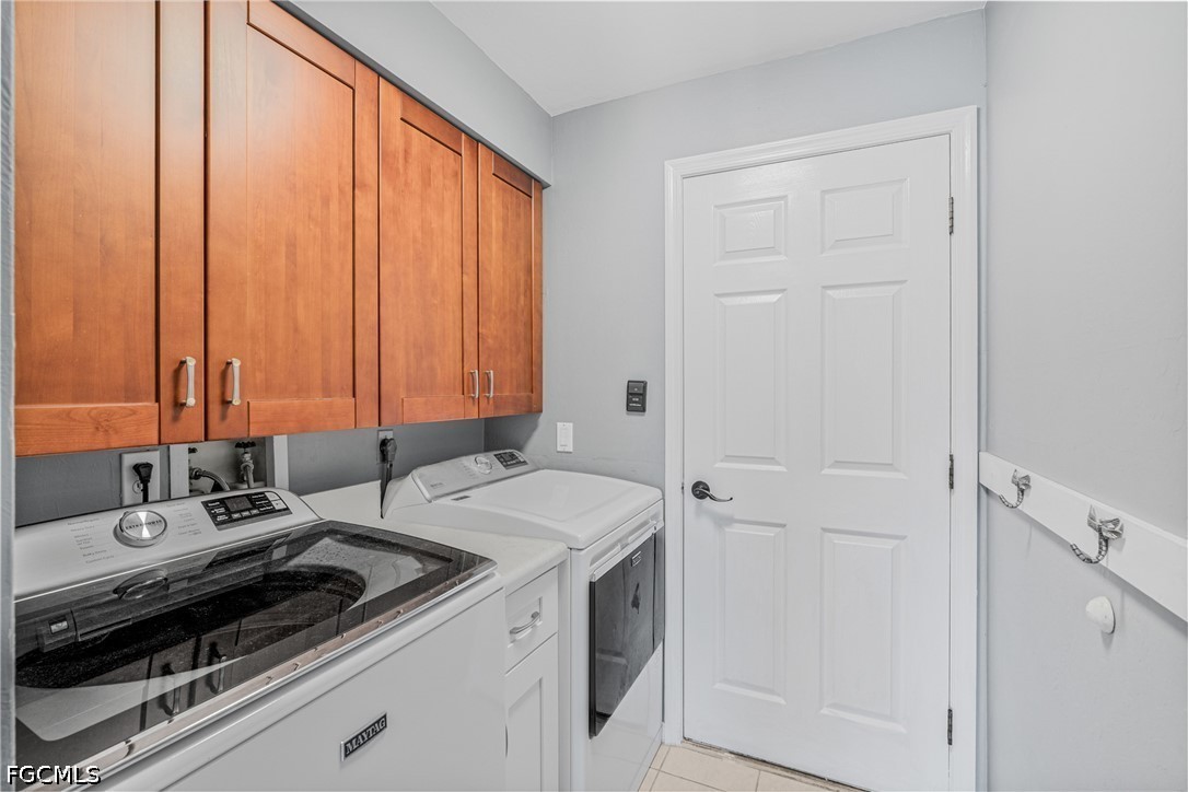 3 Bed SingleFamilyResidence for Sale in The Meadow, photo 31