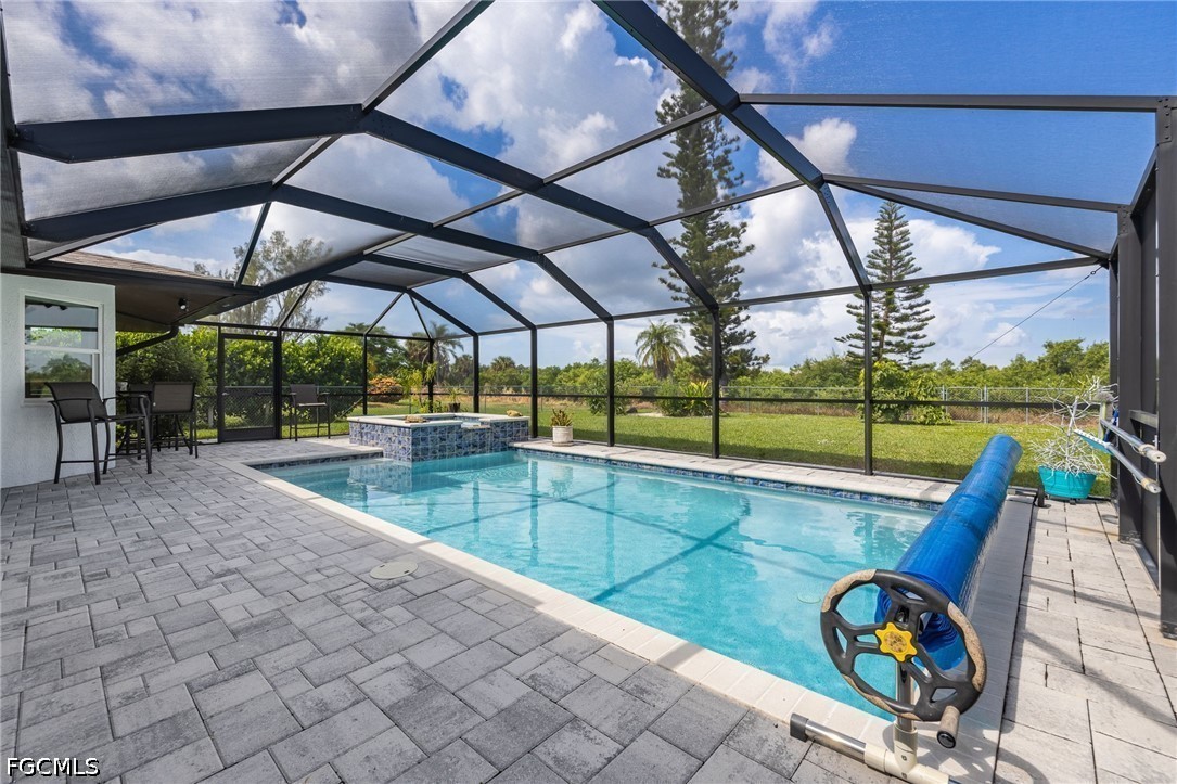 2 Bed Pool Home for Sale in Cape Coral, photo 31