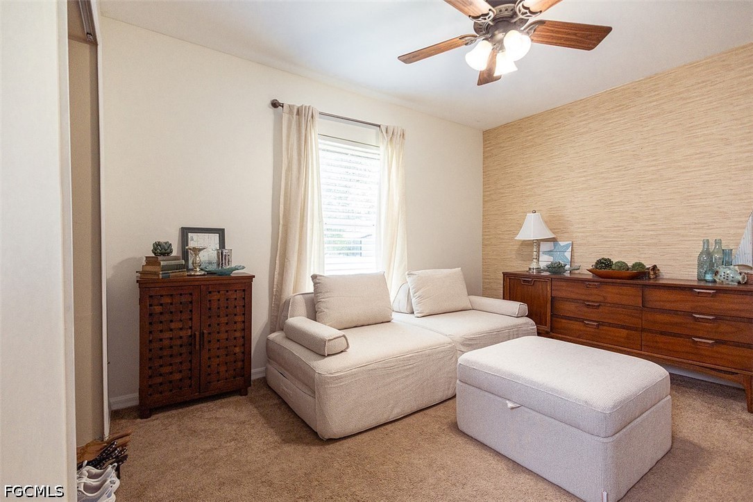 3 Bed SingleFamilyResidence for Sale in Mirror Lakes, photo 31