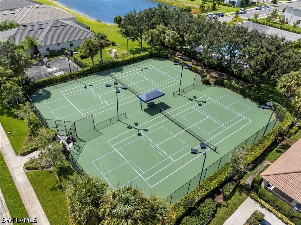 3 Bed Attached for Sale in Naples, photo 31