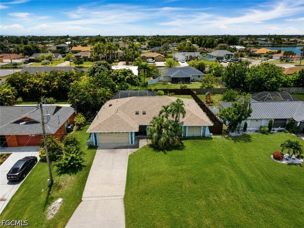 3 Bed Pool Home for Sale in Cape Coral, photo 31