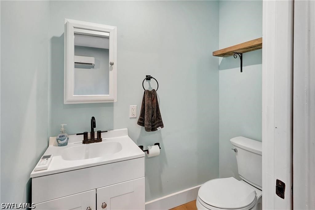 3 Bed Waterfront Home for Sale in Naples, photo 31