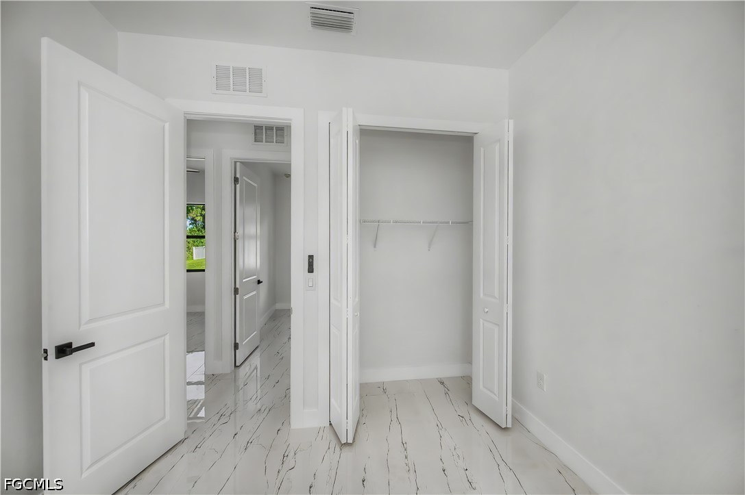 3 Bed SingleFamilyResidence for Sale in Lehigh Acres, photo 31
