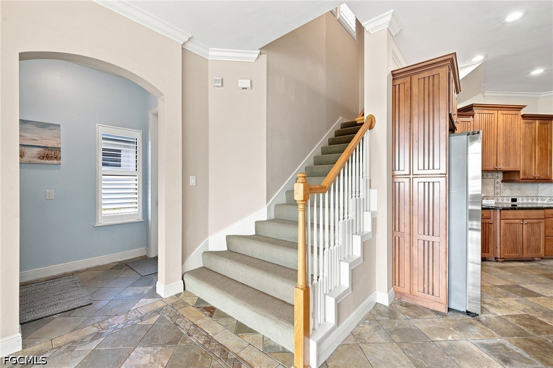 3 Bed Pool Home for Sale in Country Club, photo 31