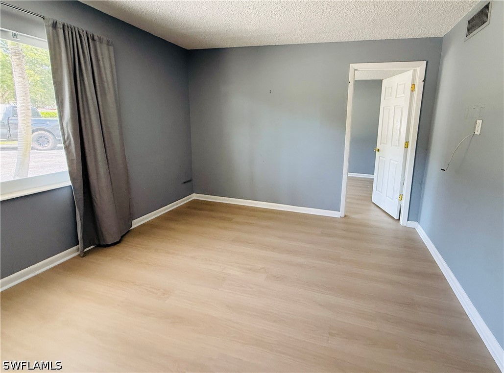 2 Bed Condominium for Sale in Royal Palm Point, photo 31