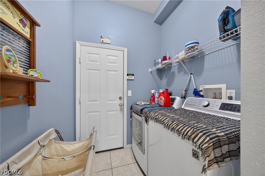 3 Bed Pool Home for Sale in Lehigh Acres, photo 31