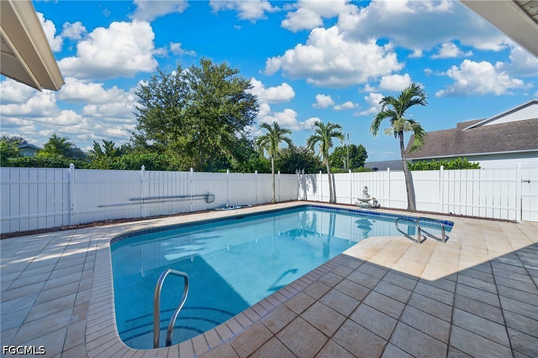 3 Bed Pool Home for Sale in Cape Coral, photo 31