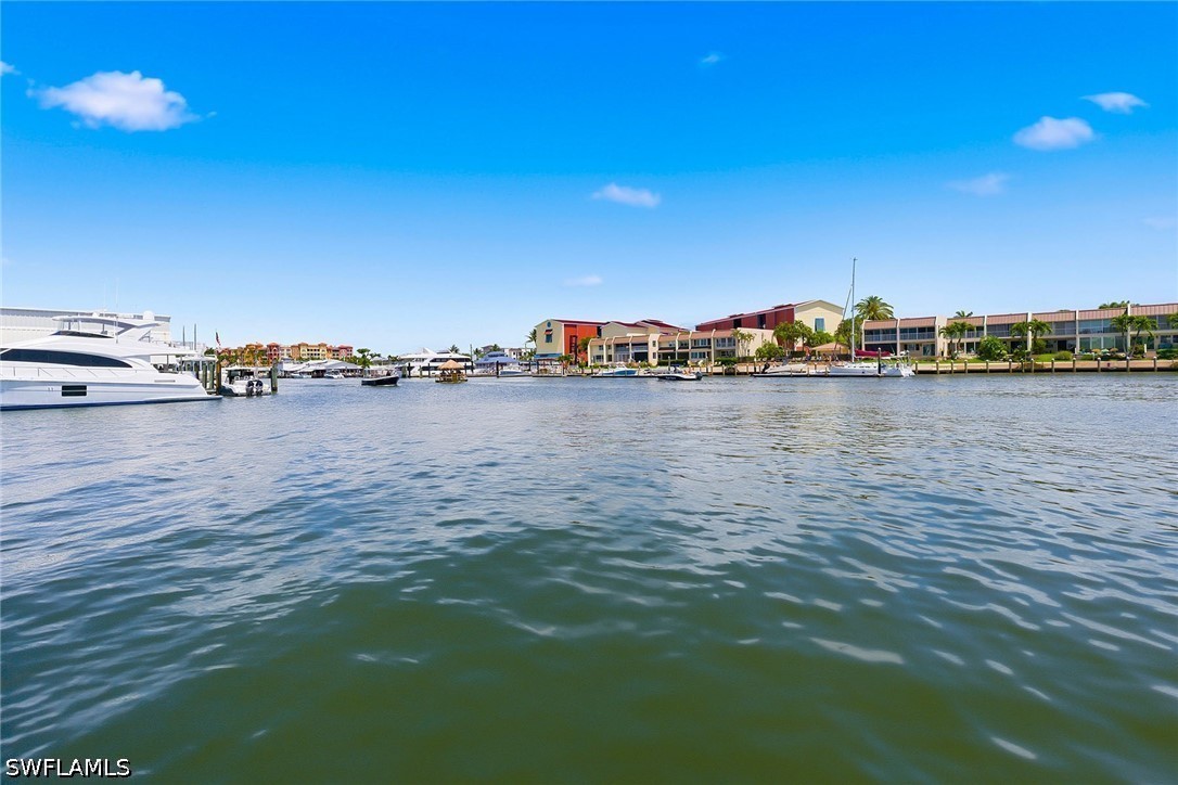 2 Bed Waterfront Home for Sale in Marina Manor, photo 31